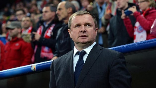 Trenér Pavel Vrba v zimě křižuje celou Evropou... Trenér Pavel Vrba v zimě křižuje celou Evropou...