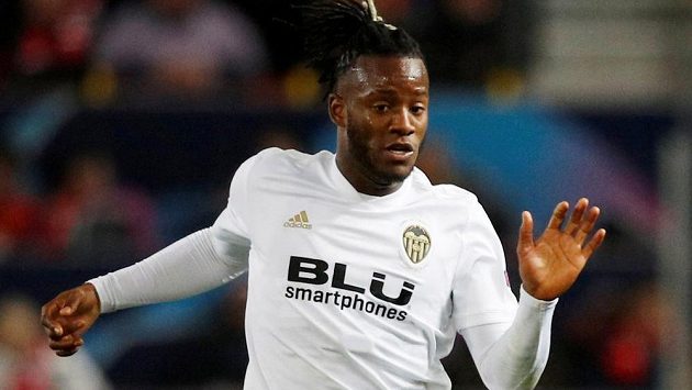 Michy Batshuayi v dresu Valencie. Michy Batshuayi v dresu Valencie.