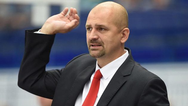 Miloš Holaň, trenér běloruského týmu Něman Grodno. Miloš Holaň, trenér běloruského týmu Něman Grodno.