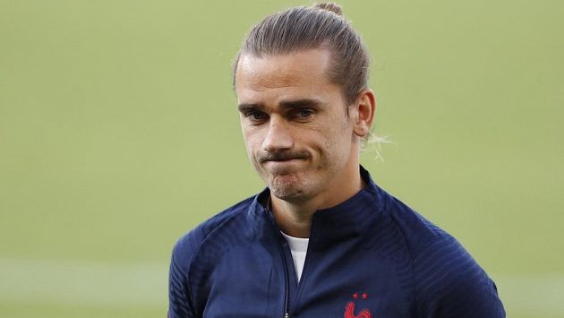 Mistr světa Antoine Griezmann se podle médií vrací do mistrovského Atlética Madrid. Mistr světa Antoine Griezmann se podle médií vrací do mistrovského Atlética Madrid.