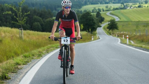 Český reprezentant Jaroslav Kulhavý při tréninku před mistrovstvím světa v Novém Městě na Moravě. Český reprezentant Jaroslav Kulhavý při tréninku před mistrovstvím světa v Novém Městě na Moravě.