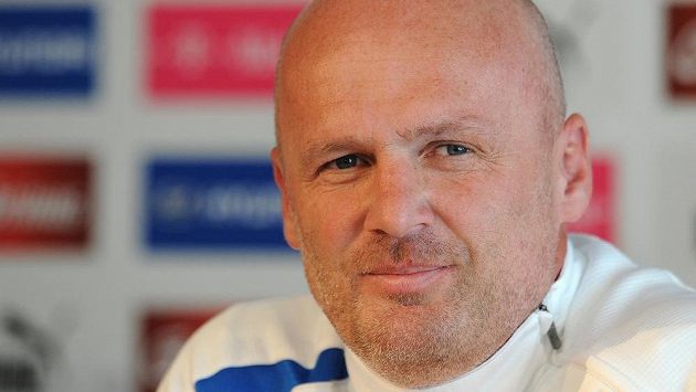 Bývalý trenér české fotbalové reprezentace Michal Bílek bude působit v Tbilisi. Bývalý trenér české fotbalové reprezentace Michal Bílek bude působit v Tbilisi.