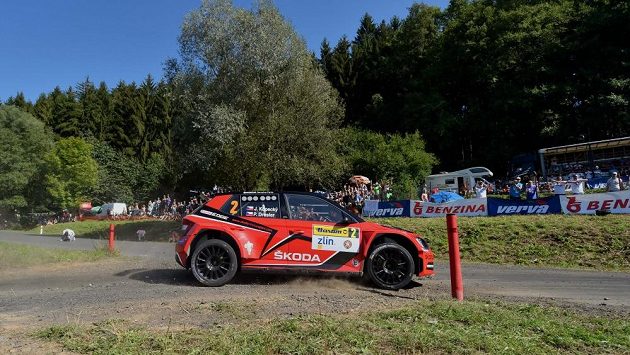 Jan Kopecký se Škodou Fabia R5 na trati Barum Rallye. Jan Kopecký se Škodou Fabia R5 na trati Barum Rallye.
