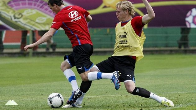 František Rajtoral (vpravo) a Vladimír Darida na tréninku českého týmu na ME 2012. František Rajtoral (vpravo) a Vladimír Darida na tréninku českého týmu na ME 2012.