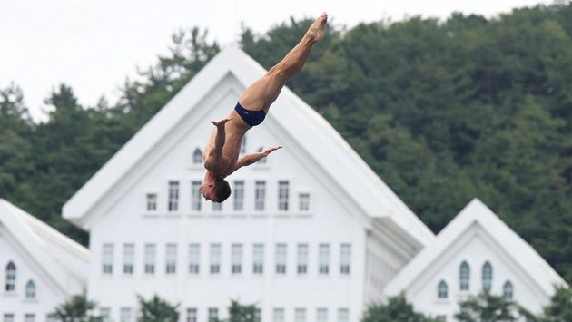 Highdiver Michal Navrátil obsadil na mistrovství světa v korejském Kwangdžu čtvrté místo a nenavázal tak na stříbro z roku 2017. Highdiver Michal Navrátil obsadil na mistrovství světa v korejském Kwangdžu čtvrté místo a nenavázal tak na stříbro z roku 2017.