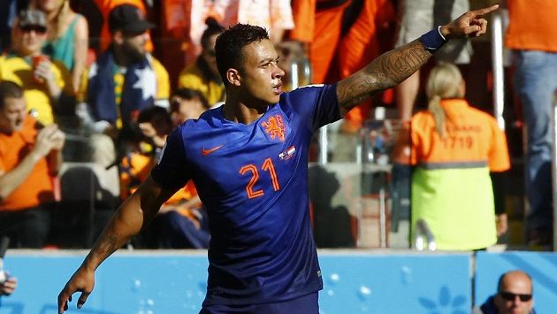 O vítězství Nizozemců nad Austrálií rozhodl střídající Memphis Depay. O vítězství Nizozemců nad Austrálií rozhodl střídající Memphis Depay.