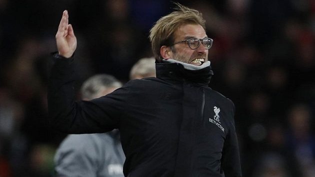 Trenér Liverpoolu Jürgen Klopp prožívá jednu velkopu mizérii. Trenér Liverpoolu Jürgen Klopp prožívá jednu velkopu mizérii.