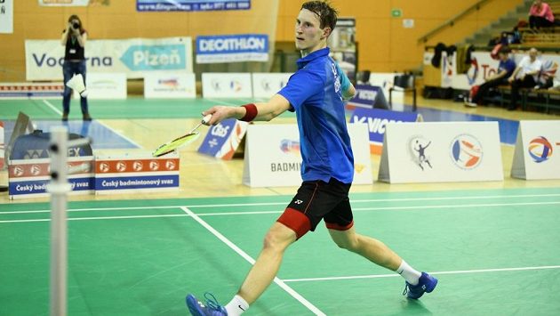 Badmintonový šampion Jan Louda v akci. Badmintonový šampion Jan Louda v akci.