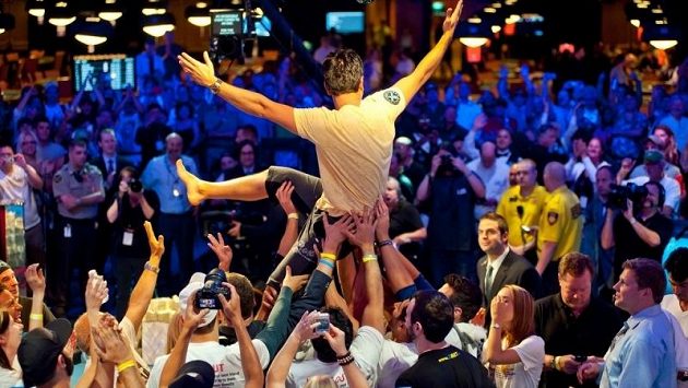 Už zbývá jen 9 finalistů, jeden z nich se stane světovým šampionem. Už zbývá jen 9 finalistů, jeden z nich se stane světovým šampionem.