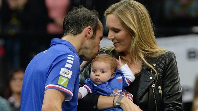Radek Štěpánek s Nicole Vaidišovou a dcerkou Stellou Radek Štěpánek s Nicole Vaidišovou a dcerkou Stellou