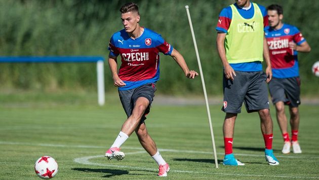 Útočník Patrik Schick během tréninku reprezentace do 21 let. Útočník Patrik Schick během tréninku reprezentace do 21 let.