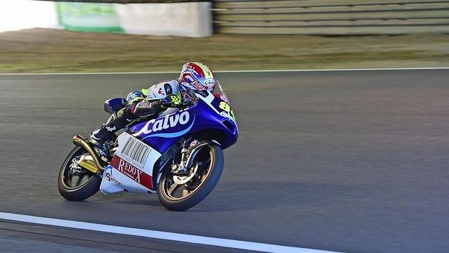Český motocyklový jezdec Jakub Kornfeil na trati. Český motocyklový jezdec Jakub Kornfeil na trati.