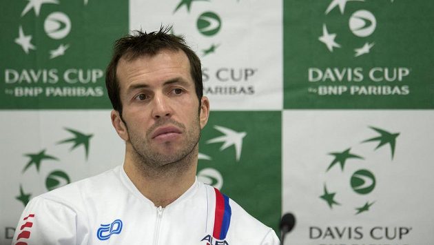 Radek Štěpánek během losování před finále Davis Cupu v Srbsku. Radek Štěpánek během losování před finále Davis Cupu v Srbsku.