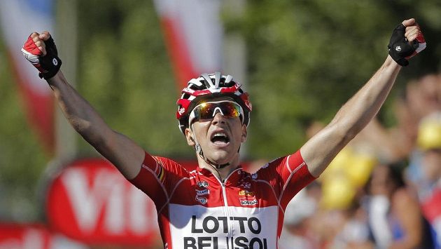 Tony Gallopin si v Oyonnax připsal první etapvý triumf v tomto ročníku Tour de France. Tony Gallopin si v Oyonnax připsal první etapvý triumf v tomto ročníku Tour de France.