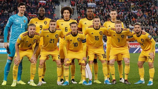 Fotbalisté Belgie před kvalifikačním utkáním na ME 2020 v Petrohradu proti Rusku. Obránce Dedryck Boyata stojí v horní řadě druhý zprava. Fotbalisté Belgie před kvalifikačním utkáním na ME 2020 v Petrohradu proti Rusku. Obránce Dedryck Boyata stojí v horní řadě druhý zprava.