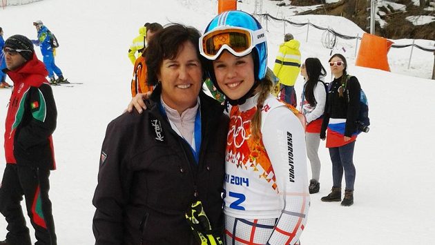 Sjezdařka Klára Křížová s maminkou Olgou, bronzovou olympijskou medailistkou ze Sarajeva 1984. Sjezdařka Klára Křížová s maminkou Olgou, bronzovou olympijskou medailistkou ze Sarajeva 1984.