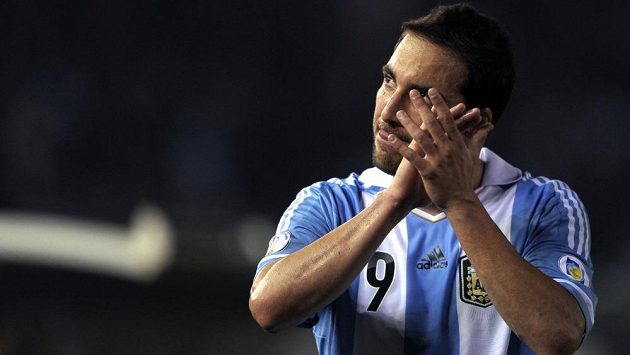 Argentinský útočník Gonzalo Higuaín. Argentinský útočník Gonzalo Higuaín.