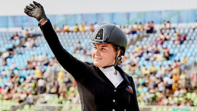 Jezdkyně Anastasja Vištalová bude reprezentovat Českou republiku v paradrezuře na Světových jezdeckých hrách. Jezdkyně Anastasja Vištalová bude reprezentovat Českou republiku v paradrezuře na Světových jezdeckých hrách.