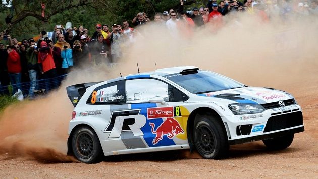 Francouz Sébastien Ogier vede Portugalskou rallye. Francouz Sébastien Ogier vede Portugalskou rallye.