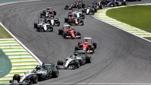 Piloti formule 1 během Velké ceny Brazílie. Piloti formule 1 během Velké ceny Brazílie.