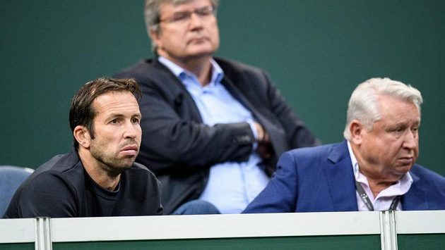 Radek Štěpánek (vlevo) a Miroslav Černošek na archivním snímku. Radek Štěpánek (vlevo) a Miroslav Černošek na archivním snímku.