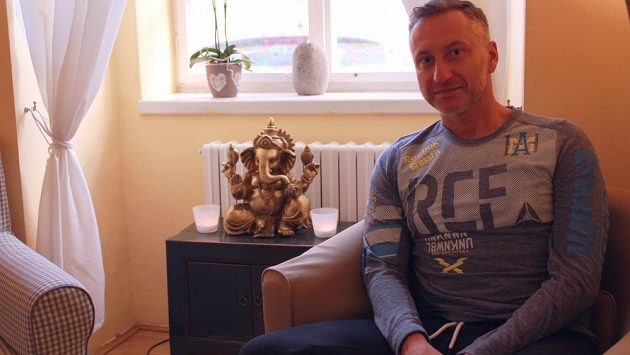 Václav Krejčík z Power Yoga Akademie se zabývá pohybovými aktivitami již velmi dlouho. Václav Krejčík z Power Yoga Akademie se zabývá pohybovými aktivitami již velmi dlouho.