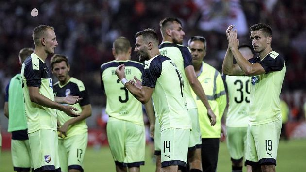 Hráči Plzně po prohře s Olympiakosem. Liga mistrů je pryč! Hráči Plzně po prohře s Olympiakosem. Liga mistrů je pryč!
