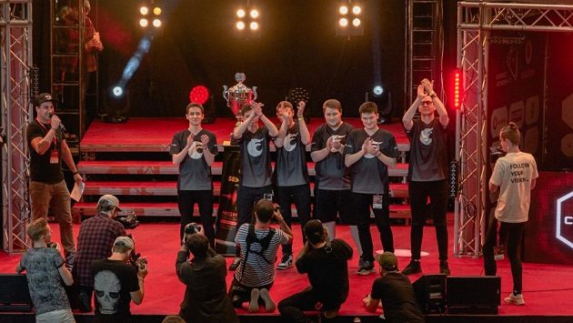 Vítězi loňského ročníku Mistrovství ČR v počítačových hrách v CS:GO. Archivní foto Vítězi loňského ročníku Mistrovství ČR v počítačových hrách v CS:GO. Archivní foto