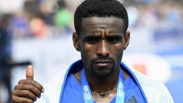 Gebretsadik Abraha z Etiopie vyhrál Pražský maraton časem 2:08:47. Gebretsadik Abraha z Etiopie vyhrál Pražský maraton časem 2:08:47.