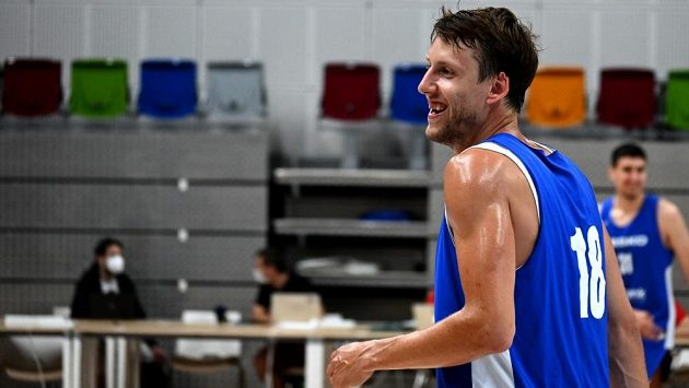 Český basketbalový reprezentant Jan Veselý. Český basketbalový reprezentant Jan Veselý.