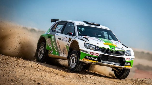 Vojtěch Štajf s navigátorkou Veronikou Havelkovou ve Škodě Fabii R5 na trati Katarské rallye 2018. Vojtěch Štajf s navigátorkou Veronikou Havelkovou ve Škodě Fabii R5 na trati Katarské rallye 2018.