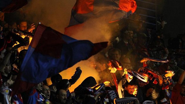 Radost fanoušků Plzně z vítězství nad Českými Budějovicemi. Radost fanoušků Plzně z vítězství nad Českými Budějovicemi.