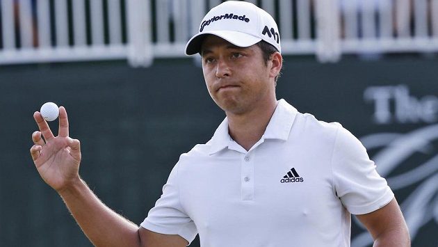 Golfista Xander Schauffele vyhrál turnaj the Greenbrier Classic série PGA Tour a vydělal 29 miliónů korun. Golfista Xander Schauffele vyhrál turnaj the Greenbrier Classic série PGA Tour a vydělal 29 miliónů korun.