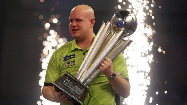 Mistr světa v šipkách Nizozemec Michael van Gerwen. Mistr světa v šipkách Nizozemec Michael van Gerwen.