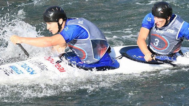 Deblkanoisté Jonáš Kašpar (vlevo) a Marek Šindler, čtvrtí na mistrovství světa v Pau. Deblkanoisté Jonáš Kašpar (vlevo) a Marek Šindler, čtvrtí na mistrovství světa v Pau.