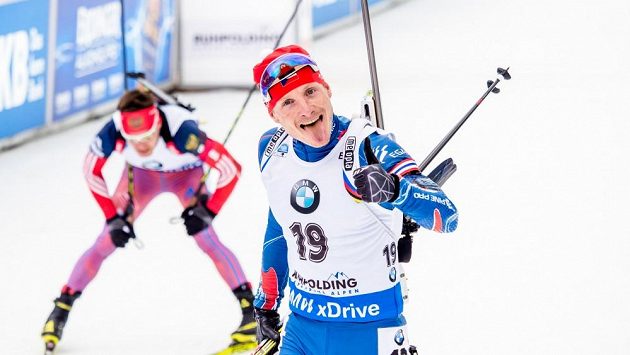 Český biatlonista Ondřej Moravec se raduje v cíli z druhého místa v závodě s hromadným startem v německém Ruhpoldingu. Český biatlonista Ondřej Moravec se raduje v cíli z druhého místa v závodě s hromadným startem v německém Ruhpoldingu.