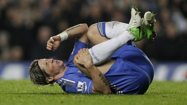 Fernando Torres dopomohl k pádu trenéra Di Mattea. Fernando Torres dopomohl k pádu trenéra Di Mattea.