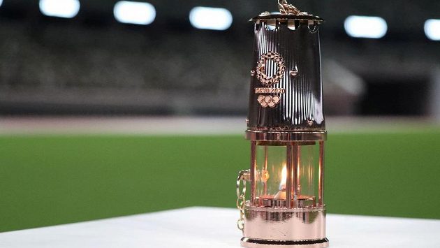 Olympijský oheň v Tokiu, ilustrační foto. Olympijský oheň v Tokiu, ilustrační foto.