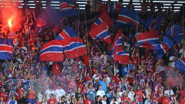 Fanoušci Viktorie Plzeň. Fanoušci Viktorie Plzeň.