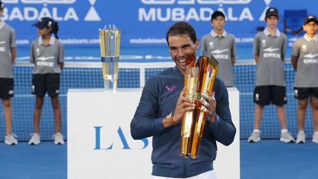 Rafael Nadal s trofejí. Rafael Nadal s trofejí.