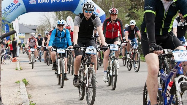 Start závod Trans Brdy, úvodního podniku seriálu Kolo pro život, v minulém roce. Start závod Trans Brdy, úvodního podniku seriálu Kolo pro život, v minulém roce.