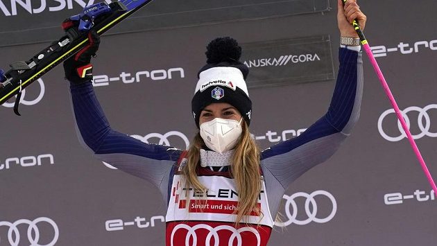 Italská lyžařka Marta Bassinová vyhrála také druhý obří slalom Světového poháru v Kranjské Goře . Italská lyžařka Marta Bassinová vyhrála také druhý obří slalom Světového poháru v Kranjské Goře .