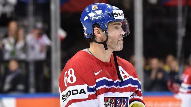 Jaromír Jágr po utkání o bronz s USA na domácím MS v roce 2015. Od té doby v pražské O2 areně nikdy nehrál. Až dnes po dlouhých 1641 dnech. Jaromír Jágr po utkání o bronz s USA na domácím MS v roce 2015. Od té doby v pražské O2 areně nikdy nehrál. Až dnes po dlouhých 1641 dnech.