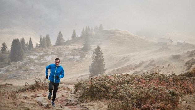 Pokud máte za barákem kopce, máte na fartlek přímo ideální podmínky. Pokud máte za barákem kopce, máte na fartlek přímo ideální podmínky.
