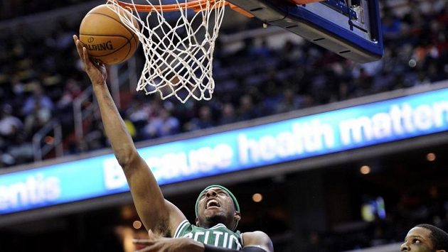O výhře Bostonu rozhodl Paul Pierce. O výhře Bostonu rozhodl Paul Pierce.