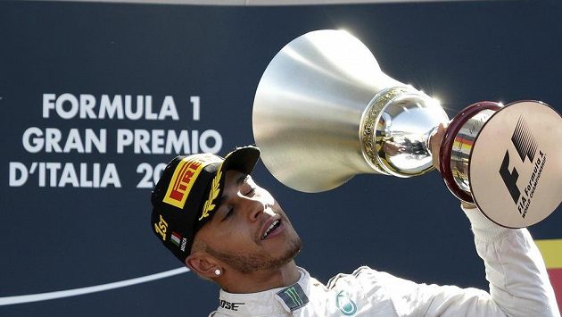 Lewis Hamilton z Mercedesu vyhrál s převahou Velkou cenu Itálie. Lewis Hamilton z Mercedesu vyhrál s převahou Velkou cenu Itálie.