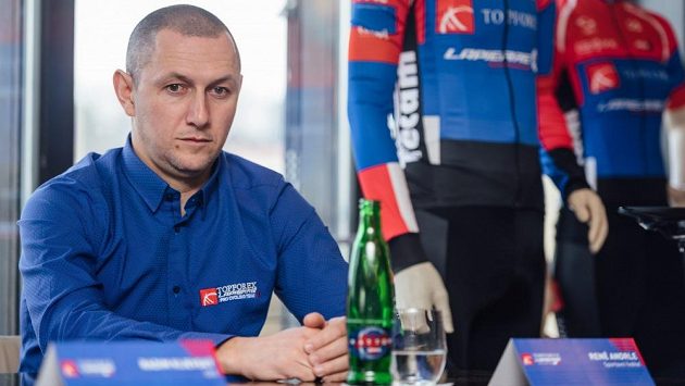 René Andrle, sportovní ředitel českého týmu Topforex Lapierre. René Andrle, sportovní ředitel českého týmu Topforex Lapierre.