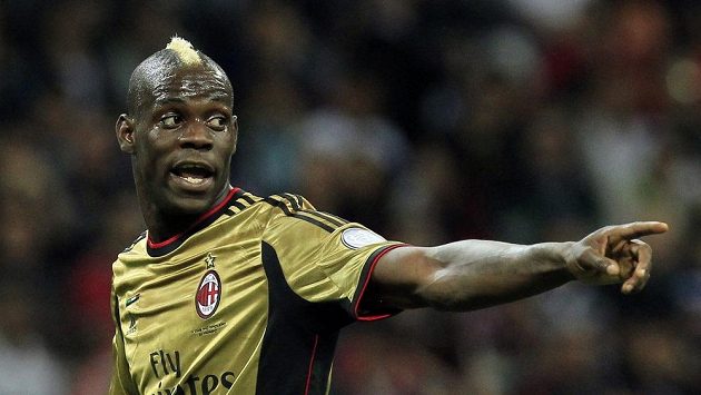 Mario Balotelli bude v příští sezóně se svým AC Milán bojovat o Ligu mistrů Mario Balotelli bude v příští sezóně se svým AC Milán bojovat o Ligu mistrů