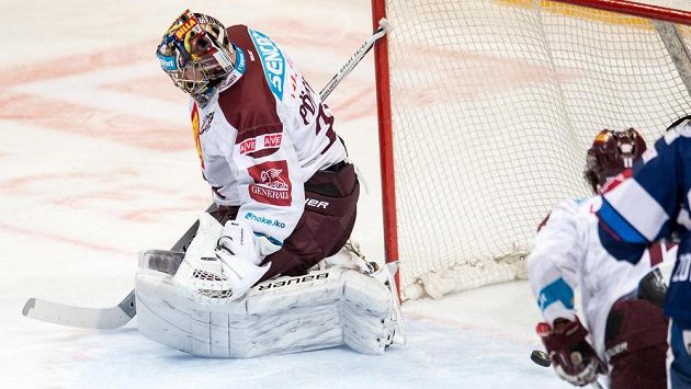 Brankář Tomáš Pöpperle Spartu opustil, do pražského klubu míří finský brankář Sami Aittokallio Brankář Tomáš Pöpperle Spartu opustil, do pražského klubu míří finský brankář Sami Aittokallio