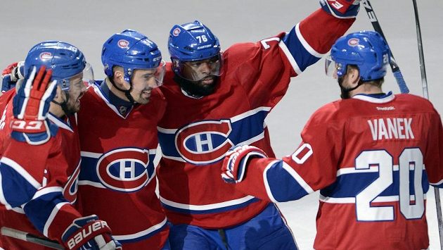P.K. Subban (druhý zprava) se raduje se spoluhráči z Montrealu z gólu proti Bostonu. P.K. Subban (druhý zprava) se raduje se spoluhráči z Montrealu z gólu proti Bostonu.
